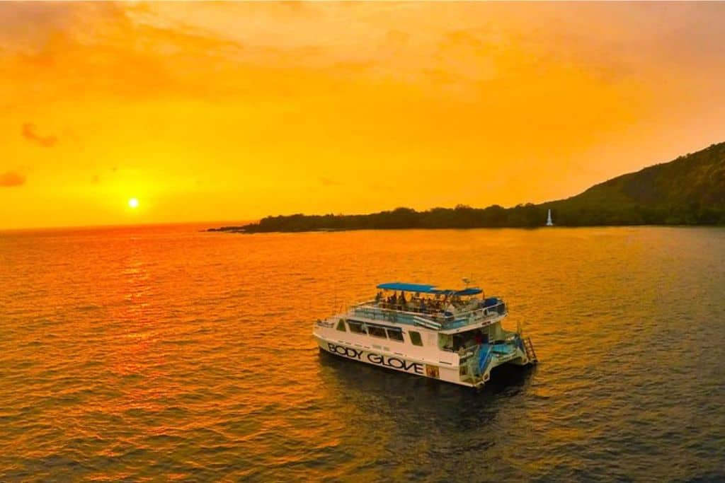 Sunset Dinner Cruise with Body Glove in kealakekua bay
photo credit: Body Glove
