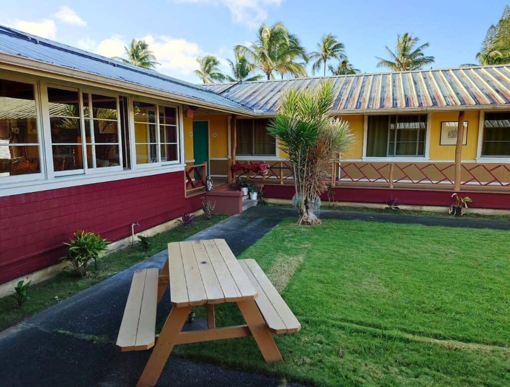 Central courtyard with picnic table on lawn