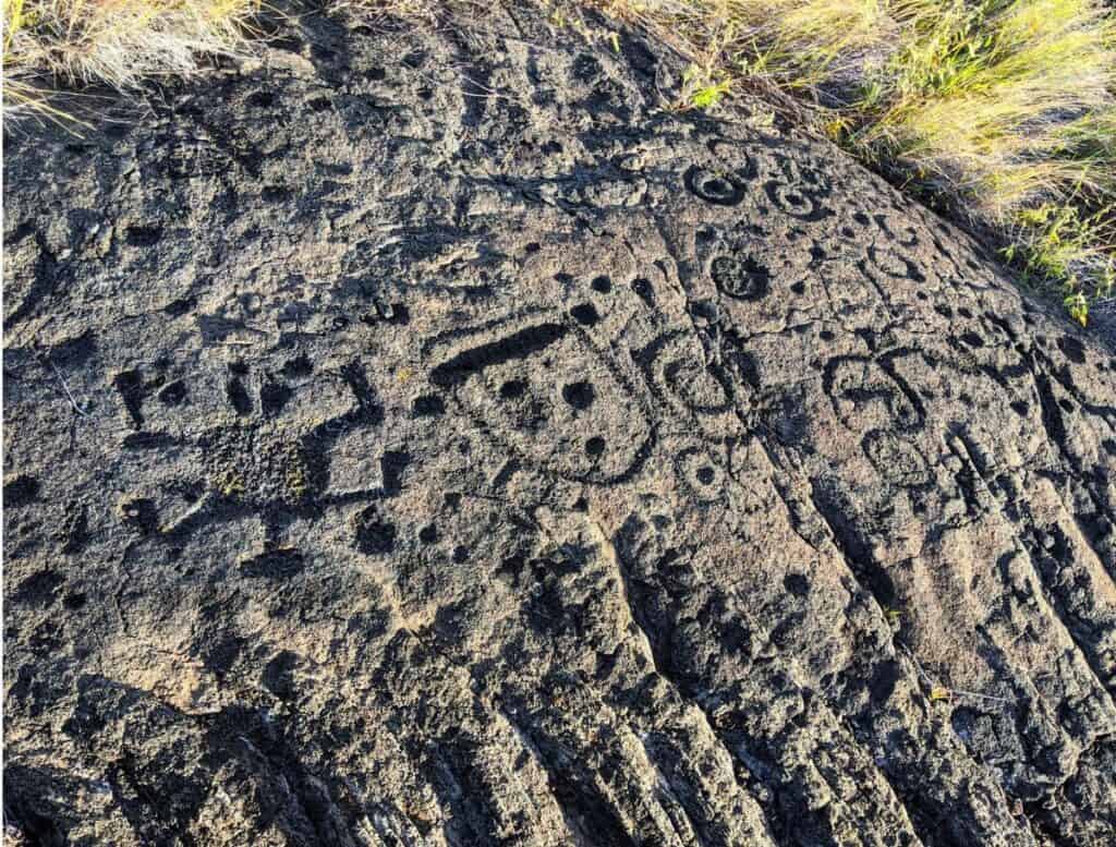 Pu'u Loa petroglyphs of mostly dots and a human figure
