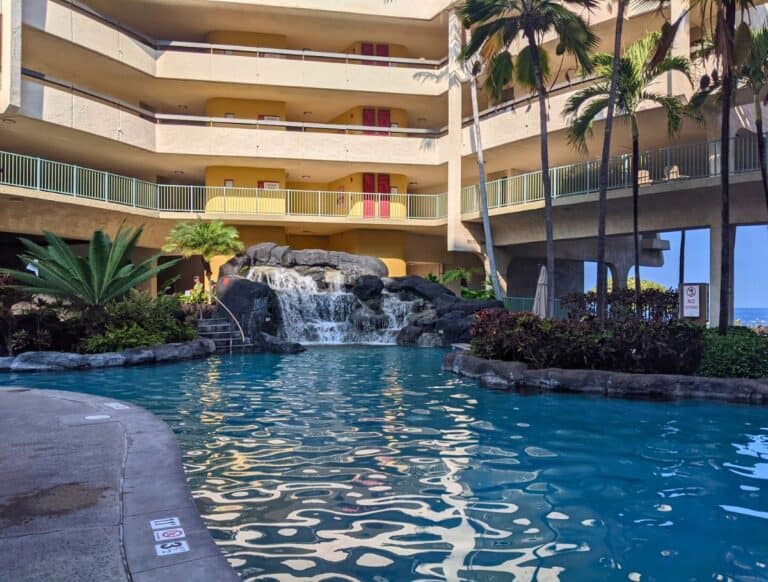 Best Places to Stay in Kona (Top 7 Picks)